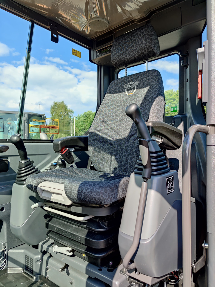 Leasing of Case CX60C Case CX60C: picture 7 Leasing of Case CX60C Case CX60C: picture 7