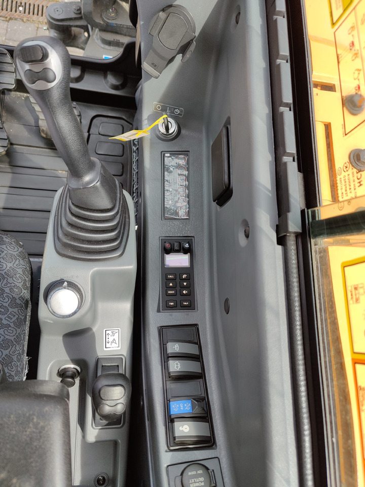 Leasing of Case CX60C Case CX60C: picture 9 Leasing of Case CX60C Case CX60C: picture 9