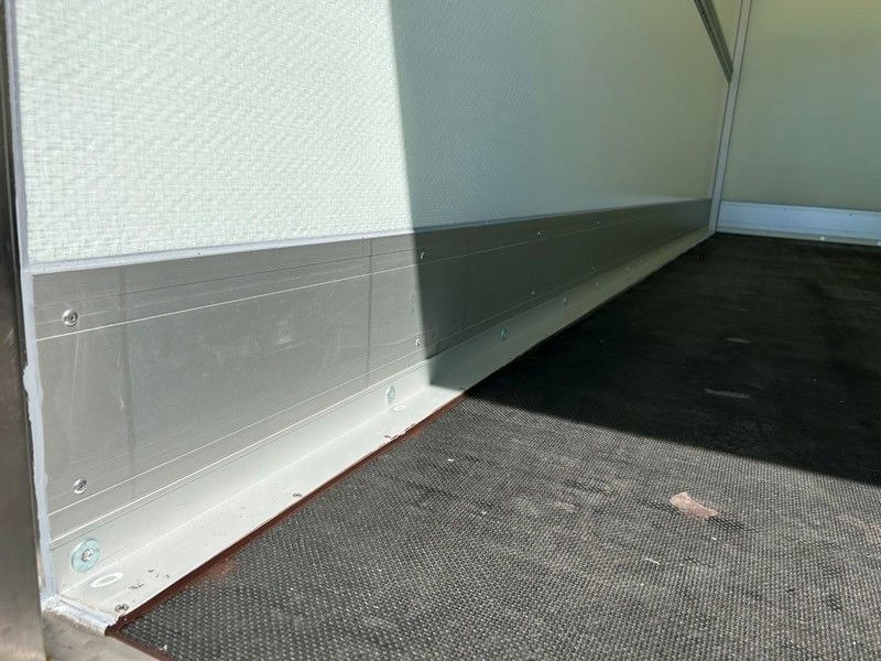 Volkswagen Crafter Koffer - Box van: picture 3 Volkswagen Crafter Koffer - Box van: picture 3