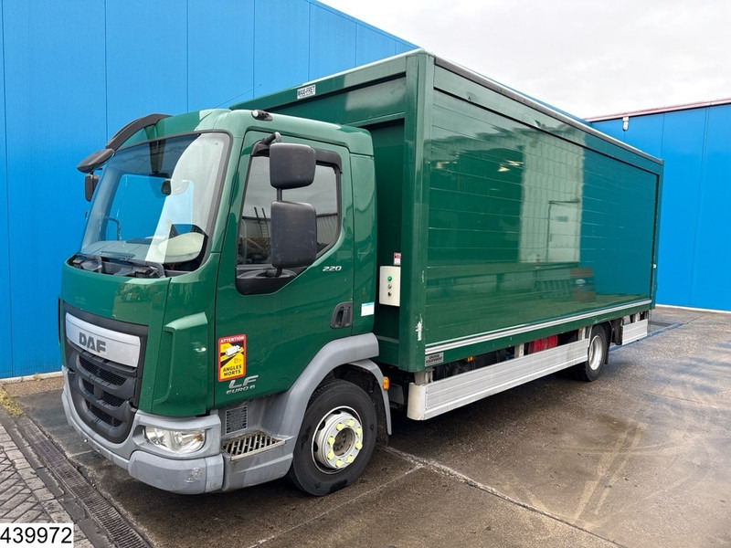 DAF LF 220 EURO 6, Manual, Palfinger - Box truck: picture 2 DAF LF 220 EURO 6, Manual, Palfinger - Box truck: picture 2