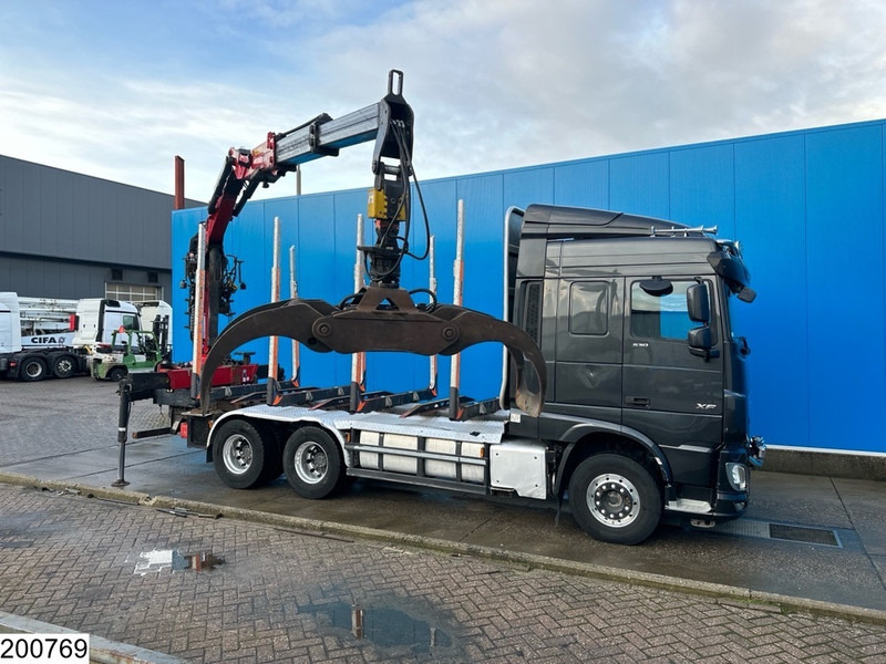 Timber truck, Crane truck DAF XF 530 6x4, Wood transport, Retarder, Loglift ET450: picture 17