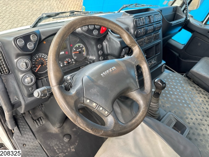 Iveco Trakker 360 6x4, Manual, Steel suspension - Tipper: picture 5 Iveco Trakker 360 6x4, Manual, Steel suspension - Tipper: picture 5