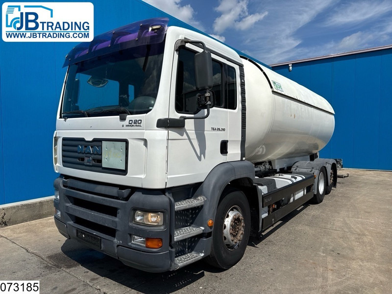 MAN TGA 26 310 6X2, 22070 Liter, PTO - Tank truck: picture 1 MAN TGA 26 310 6X2, 22070 Liter, PTO - Tank truck: picture 1