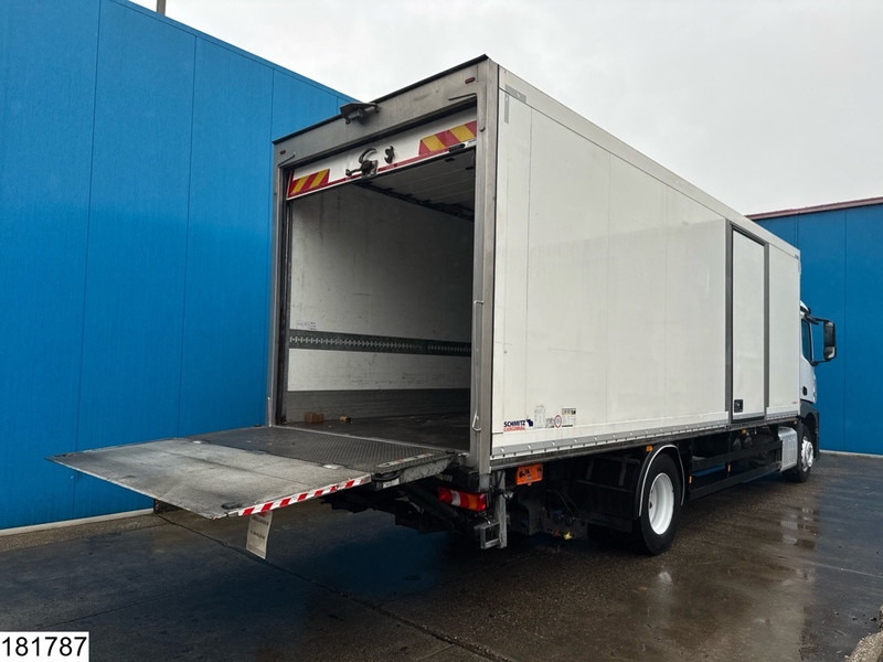 Mercedes-Benz Antos 1842 EURO 6, Dhollandia - Box truck: picture 3 Mercedes-Benz Antos 1842 EURO 6, Dhollandia - Box truck: picture 3