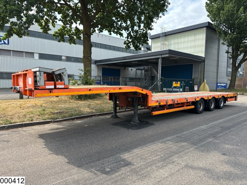 Nooteboom Lowbed 60.000 KG, Twistlocks, Extandable, 18 Mtr - Low loader semi-trailer: picture 2 Nooteboom Lowbed 60.000 KG, Twistlocks, Extandable, 18 Mtr - Low loader semi-trailer: picture 2