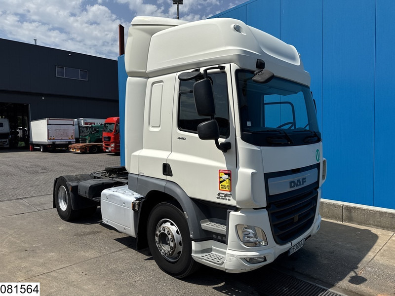 DAF CF 440 EURO 6 - Tractor unit: picture 3 DAF CF 440 EURO 6 - Tractor unit: picture 3