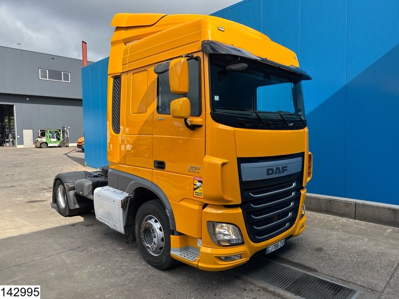 DAF XF 460 EURO 6 - Tractor unit: picture 3 DAF XF 460 EURO 6 - Tractor unit: picture 3