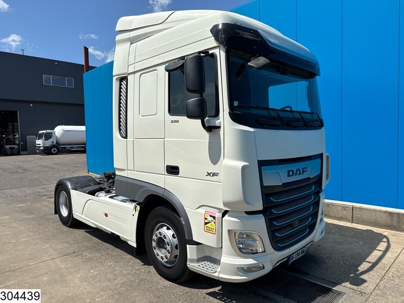 DAF XF 530 EURO 6, Standairco, PTO - Tractor unit: picture 3 DAF XF 530 EURO 6, Standairco, PTO - Tractor unit: picture 3