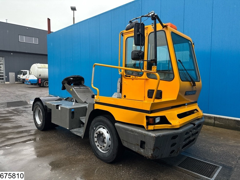 Terberg YT 182 Terminal tractor, 22.079 Operating hours - Tractor unit: picture 3 Terberg YT 182 Terminal tractor, 22.079 Operating hours - Tractor unit: picture 3