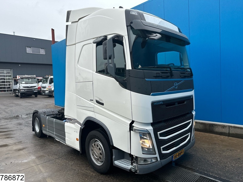 Volvo FH 420 EURO 6 - Tractor unit: picture 3 Volvo FH 420 EURO 6 - Tractor unit: picture 3