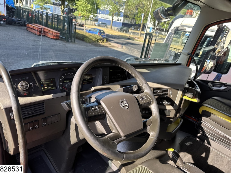 Volvo FH16 650 6X4, EURO 6, Retarder, 60.000 KG - Tractor unit: picture 5 Volvo FH16 650 6X4, EURO 6, Retarder, 60.000 KG - Tractor unit: picture 5