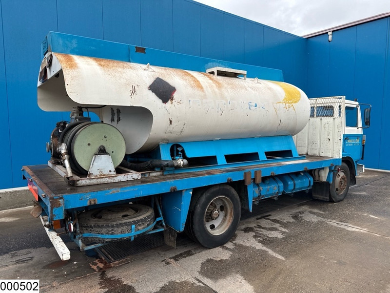 Volvo F 614 Manual, Steel suspension, Fuel, 8000 L - Tank truck: picture 2 Volvo F 614 Manual, Steel suspension, Fuel, 8000 L - Tank truck: picture 2