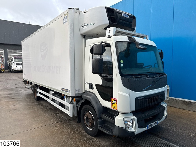 Volvo FL 250 EURO 6, Dhollandia, Carrier, 3 Compartments - Refrigerator truck: picture 3 Volvo FL 250 EURO 6, Dhollandia, Carrier, 3 Compartments - Refrigerator truck: picture 3