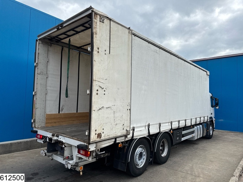 Volvo FM 370 EURO 5, Manual - Curtainsider truck: picture 2 Volvo FM 370 EURO 5, Manual - Curtainsider truck: picture 2