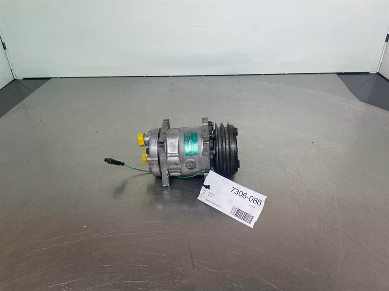 Ahlmann AZ150-4180960A-Sanden SD5H14-Compressor/Kompressor - Engine for Construction machinery: picture 2 Ahlmann AZ150-4180960A-Sanden SD5H14-Compressor/Kompressor - Engine for Construction machinery: picture 2