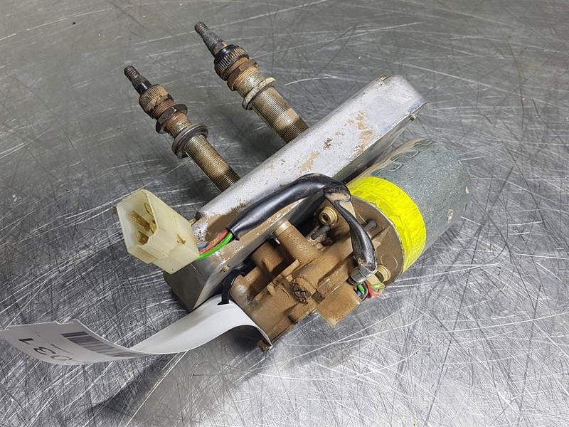 Ahlmann AZ200-Valeo 107864-4195263A-Wiper motor - Electrical system for Construction machinery: picture 4 Ahlmann AZ200-Valeo 107864-4195263A-Wiper motor - Electrical system for Construction machinery: picture 4
