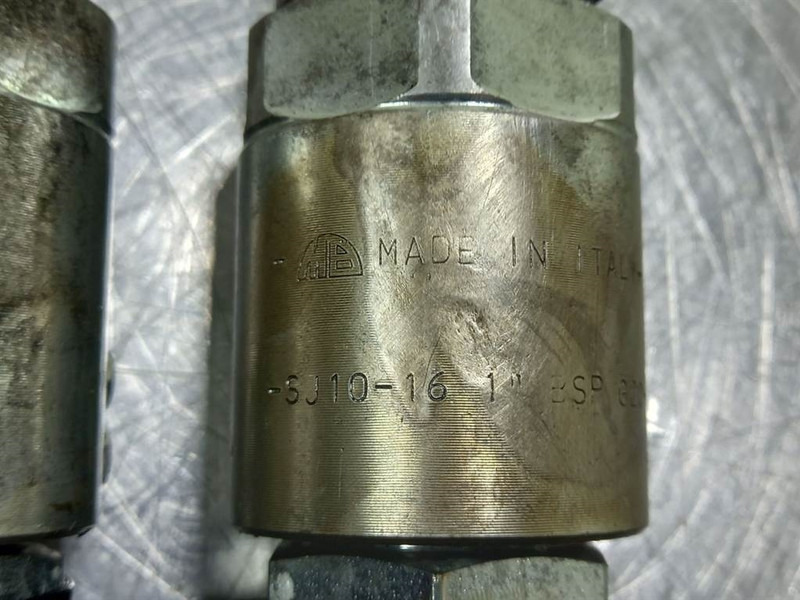 Ahlmann AZ6-4126621C-Rotary coupling/Drehverschraubung - Hydraulics for Construction machinery: picture 4 Ahlmann AZ6-4126621C-Rotary coupling/Drehverschraubung - Hydraulics for Construction machinery: picture 4