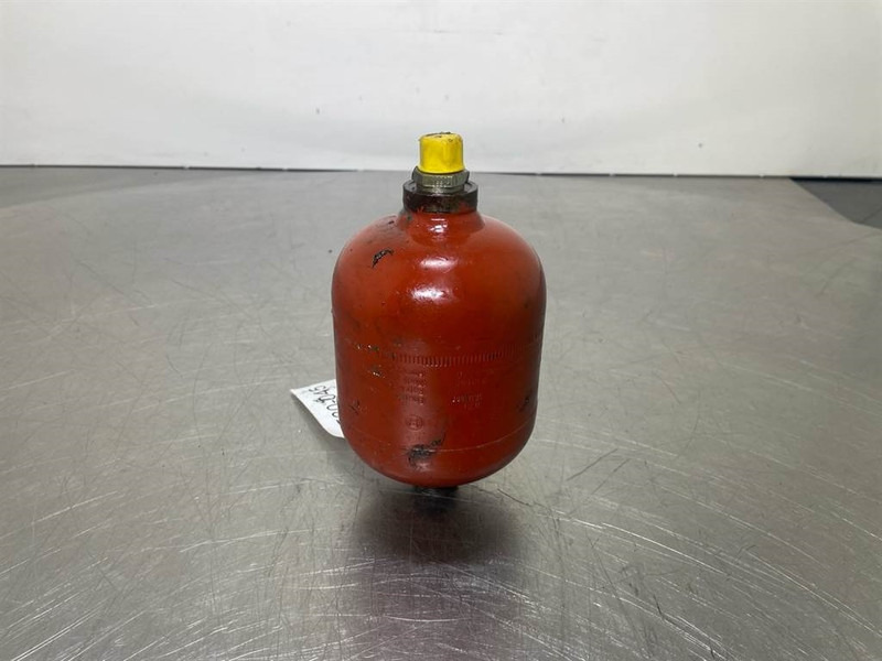 Ahlmann AZ6-Bosch 0531502506-Accumulator/Hydrospeicher - Hydraulics for Construction machinery: picture 2 Ahlmann AZ6-Bosch 0531502506-Accumulator/Hydrospeicher - Hydraulics for Construction machinery: picture 2