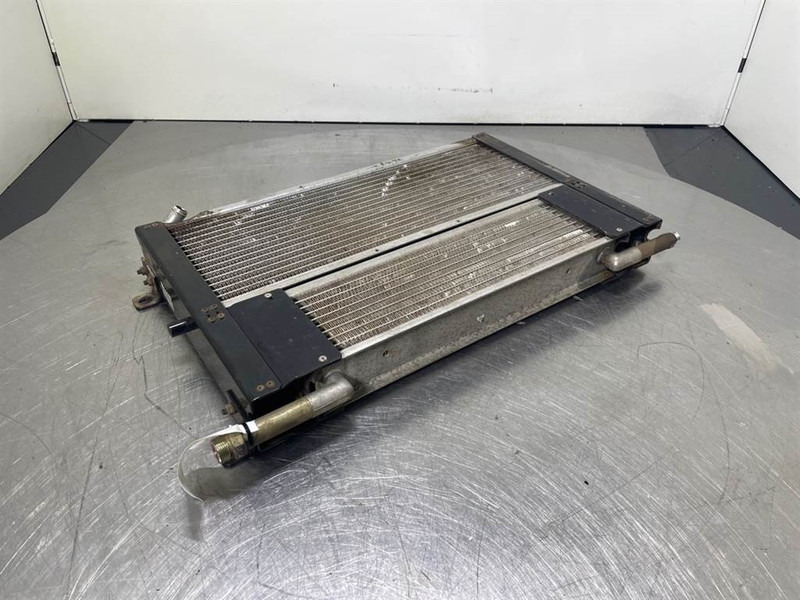 Cat 924G-239-6770-Cooler/Kühler/Koeler - Engine for Construction machinery: picture 3 Cat 924G-239-6770-Cooler/Kühler/Koeler - Engine for Construction machinery: picture 3