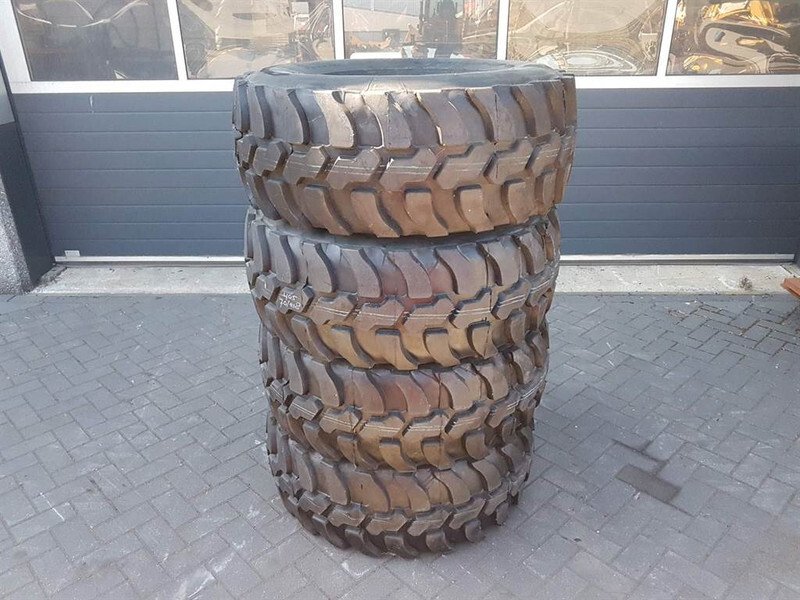 DUNLOP mitas covers -405/70-R18 (15.5/70-R18)-Tire/Reifen - Wheels and tires for Construction machinery: picture 1 DUNLOP mitas covers -405/70-R18 (15.5/70-R18)-Tire/Reifen - Wheels and tires for Construction machinery: picture 1