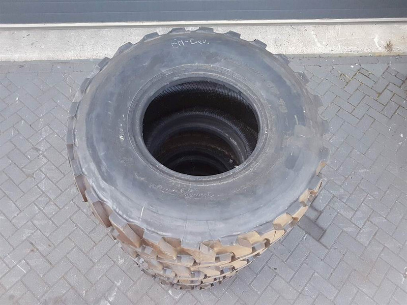 DUNLOP mitas covers -405/70-R18 (15.5/70-R18)-Tire/Reifen - Wheels and tires for Construction machinery: picture 4 DUNLOP mitas covers -405/70-R18 (15.5/70-R18)-Tire/Reifen - Wheels and tires for Construction machinery: picture 4