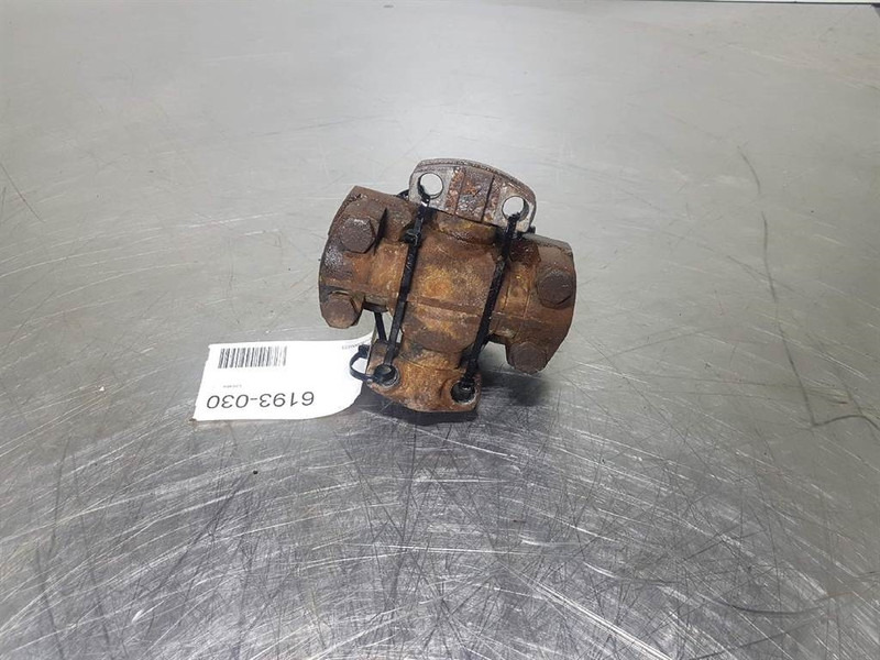 Hyundai HL760-9 - Propshaft/Gelenkwelle/Cardanas - Axle and parts for Construction machinery: picture 3 Hyundai HL760-9 - Propshaft/Gelenkwelle/Cardanas - Axle and parts for Construction machinery: picture 3