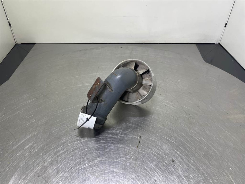 Liebherr L514 Speeder-9608968-Intake pipe/Ansaugrohr - Engine for Construction machinery: picture 2 Liebherr L514 Speeder-9608968-Intake pipe/Ansaugrohr - Engine for Construction machinery: picture 2