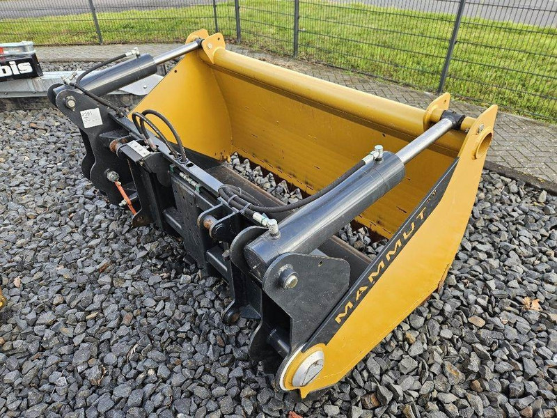 MAMMUT SB 195 M - Silage cutter/Silageschneider - Silage equipment: picture 5 MAMMUT SB 195 M - Silage cutter/Silageschneider - Silage equipment: picture 5