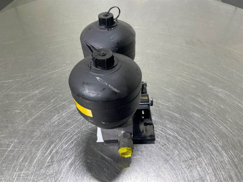 Mecalac 12MTX-4108214A-Stabilising module - Hydraulics for Construction machinery: picture 3 Mecalac 12MTX-4108214A-Stabilising module - Hydraulics for Construction machinery: picture 3