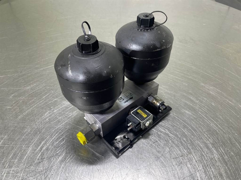 Mecalac 12MTX-4108214A-Stabilising module - Hydraulics for Construction machinery: picture 2 Mecalac 12MTX-4108214A-Stabilising module - Hydraulics for Construction machinery: picture 2