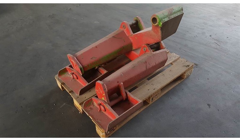 Merlo P 35 - Outrigger/Pratzen/Stempelpoot - Frame/ Chassis: picture 1 Merlo P 35 - Outrigger/Pratzen/Stempelpoot - Frame/ Chassis: picture 1