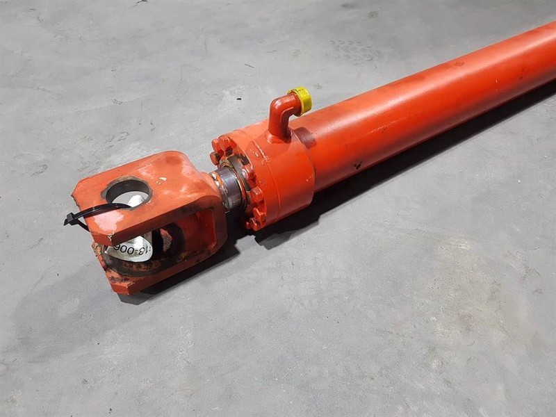 O & K L20I - Tilt cylinder/Kippzylinder/Nijgcilinder - Hydraulics: picture 2 O & K L20I - Tilt cylinder/Kippzylinder/Nijgcilinder - Hydraulics: picture 2