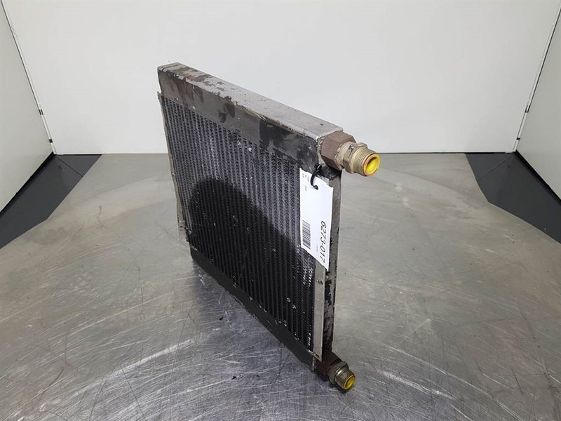 - Oil cooler/Ölkühler/Oliekoeler - Hydraulics: picture 2 - Oil cooler/Ölkühler/Oliekoeler - Hydraulics: picture 2