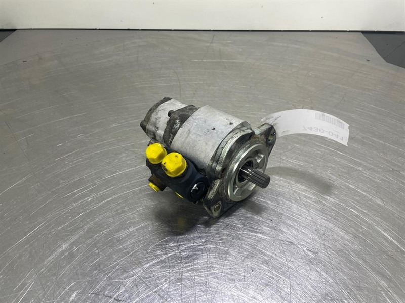 Rexroth 0517767001 - Gearpump/Zahnradpumpe/Tandwielpomp - Hydraulics for Construction machinery: picture 1 Rexroth 0517767001 - Gearpump/Zahnradpumpe/Tandwielpomp - Hydraulics for Construction machinery: picture 1