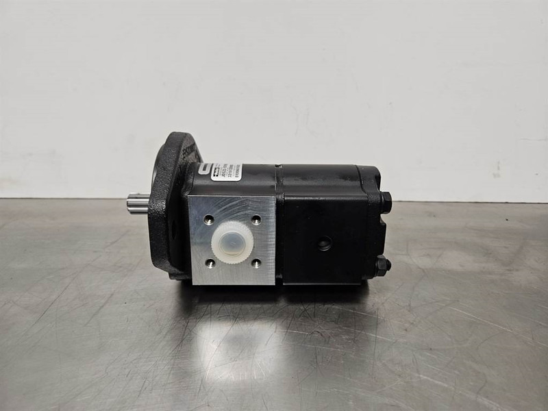 Schaeff SKL823-5100661630-Gearpump/Zahnradpumpe - Hydraulics for Construction machinery: picture 3 Schaeff SKL823-5100661630-Gearpump/Zahnradpumpe - Hydraulics for Construction machinery: picture 3