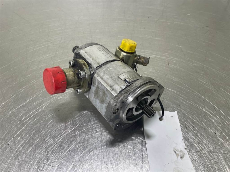 Schaeff SKL834-5100620007-Gearpump/Zahnradpumpe - Hydraulics for Construction machinery: picture 3 Schaeff SKL834-5100620007-Gearpump/Zahnradpumpe - Hydraulics for Construction machinery: picture 3
