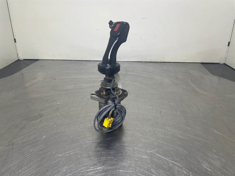 Schaeff SKL834-5369661308-Servo valve/Servoventil - Hydraulics for Construction machinery: picture 2 Schaeff SKL834-5369661308-Servo valve/Servoventil - Hydraulics for Construction machinery: picture 2