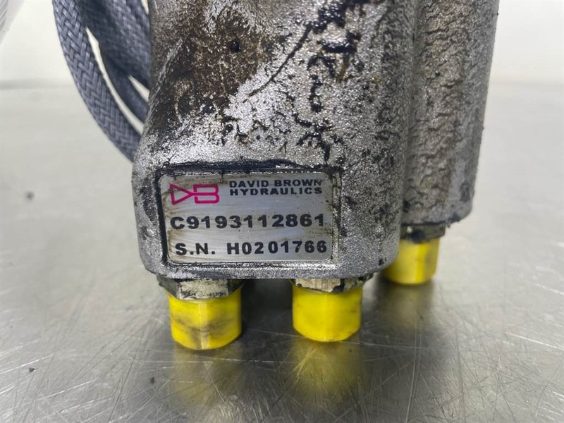 Schaeff SKL834-5369661308-Servo valve/Servoventil - Hydraulics for Construction machinery: picture 4 Schaeff SKL834-5369661308-Servo valve/Servoventil - Hydraulics for Construction machinery: picture 4