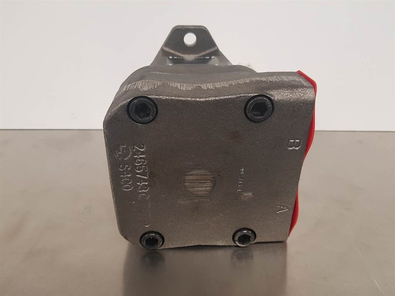 Schäffer 336S-3036-018-001-Drive motor/Fahrmotor/Rijmotor - Hydraulics for Construction machinery: picture 5 Schäffer 336S-3036-018-001-Drive motor/Fahrmotor/Rijmotor - Hydraulics for Construction machinery: picture 5