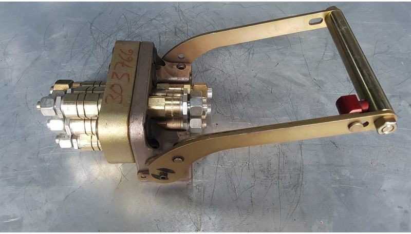 Stucchi GR10 - 9 - Liebherr-Quick coupler/Schnellk - Hydraulics: picture 1 Stucchi GR10 - 9 - Liebherr-Quick coupler/Schnellk - Hydraulics: picture 1