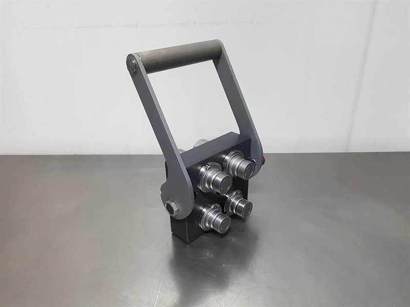 Stucchi MF-DP4-Quick coupler/Schnellkupplung/Snelk - Hydraulics for Construction machinery: picture 1 Stucchi MF-DP4-Quick coupler/Schnellkupplung/Snelk - Hydraulics for Construction machinery: picture 1