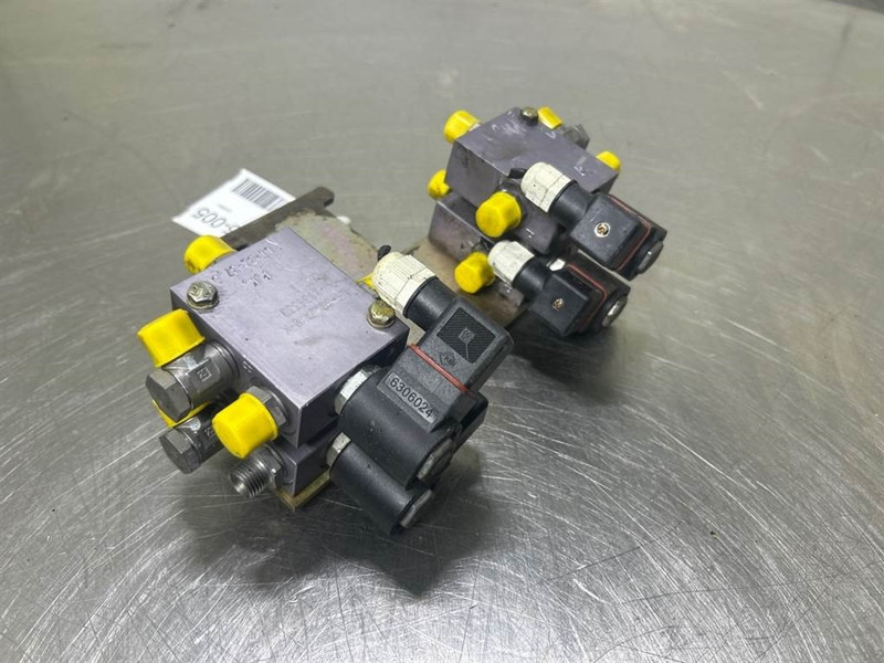 Terex TW150 - 4/2 Valve-4/2 Wegeventil-4/2 Ventiel - Hydraulics for Construction machinery: picture 4 Terex TW150 - 4/2 Valve-4/2 Wegeventil-4/2 Ventiel - Hydraulics for Construction machinery: picture 4