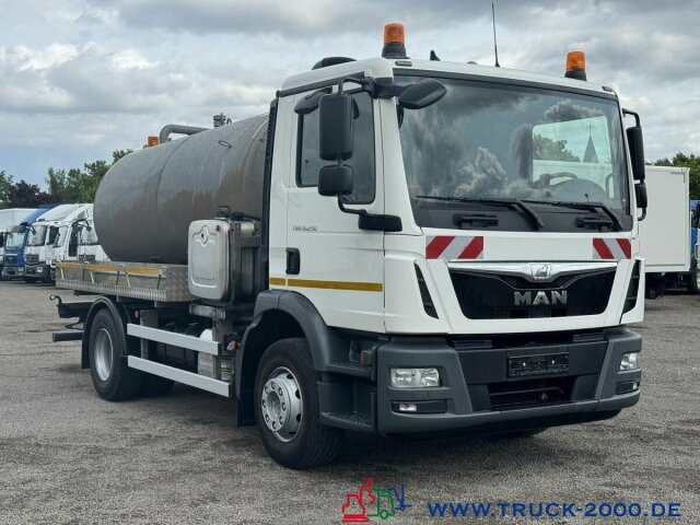 MAN TGM 15.250 Fäkalien- Saugwagen 8.000 Liter Klima - Vacuum truck: picture 5 MAN TGM 15.250 Fäkalien- Saugwagen 8.000 Liter Klima - Vacuum truck: picture 5