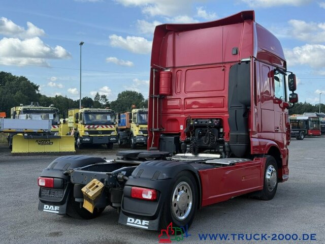 DAF XF 460 FT Super Space Cab 2 Betten + Kühlschrank - Tractor unit: picture 4 DAF XF 460 FT Super Space Cab 2 Betten + Kühlschrank - Tractor unit: picture 4