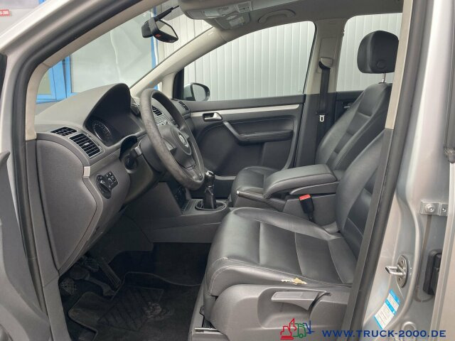 Volkswagen Touran 1.6 TDI BMT Trendline Styling/Sitzhzg./BC - Car: picture 3 Volkswagen Touran 1.6 TDI BMT Trendline Styling/Sitzhzg./BC - Car: picture 3