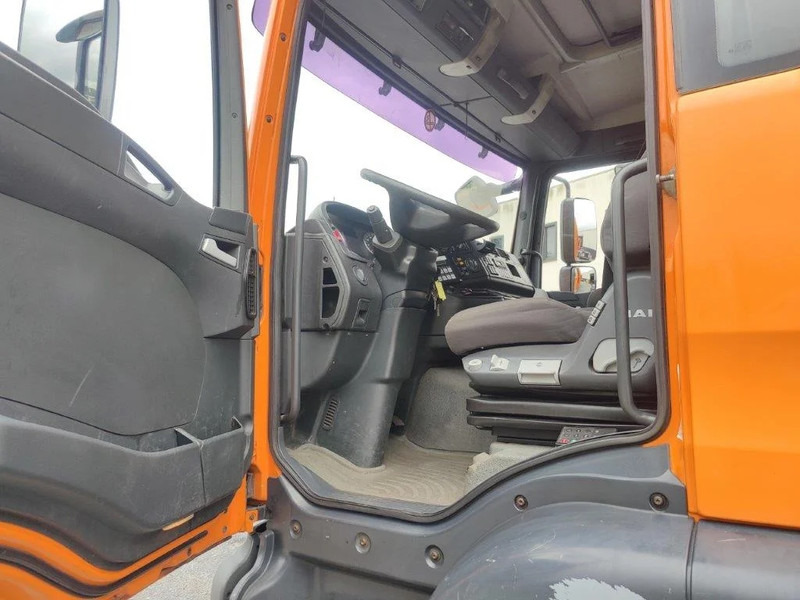 MAN TGA 26.320 6x2 garbage truck ZOELLER - Garbage truck: picture 5 MAN TGA 26.320 6x2 garbage truck ZOELLER - Garbage truck: picture 5