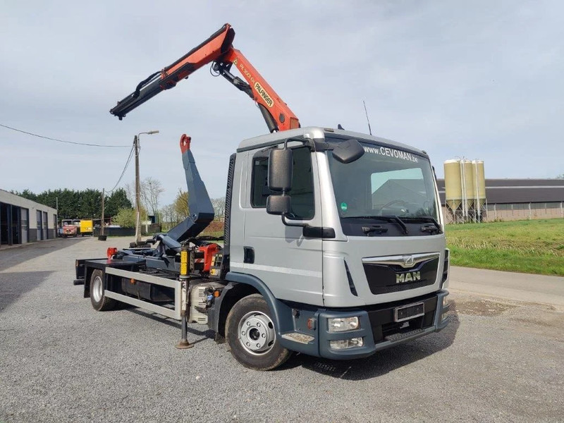 MAN TGL 12.250 Containersysteem met kraan Palfinger PK9001 + Remote - Hook lift truck, Crane truck: picture 2 MAN TGL 12.250 Containersysteem met kraan Palfinger PK9001 + Remote - Hook lift truck, Crane truck: picture 2