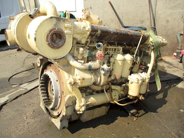Caterpillar 6 CILINDER MARINE - Engine: picture 1 Caterpillar 6 CILINDER MARINE - Engine: picture 1