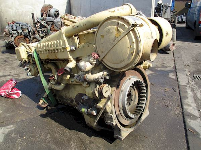 Caterpillar 6 CILINDER MARINE - Engine: picture 2 Caterpillar 6 CILINDER MARINE - Engine: picture 2