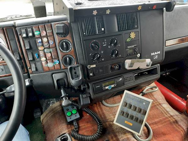 Timber truck MAN 27.464 6X4: picture 9 Timber truck MAN 27.464 6X4: picture 9